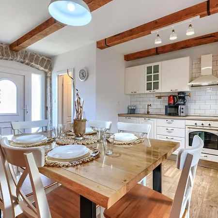 Vakantiehuis Holiday Home Darel By Interhome *